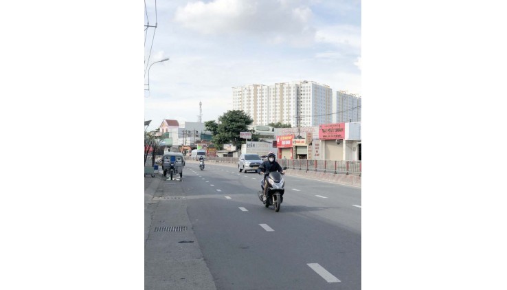 Bán ĐẤT THỔ CƯ HẺM XE HƠI 100m2_4x25m Quốc Lộ 13 Hiệp Bình Phước Thủ Đức Chỉ 4,3 tỷ.